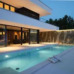 Villa She Luxury By Istrialux