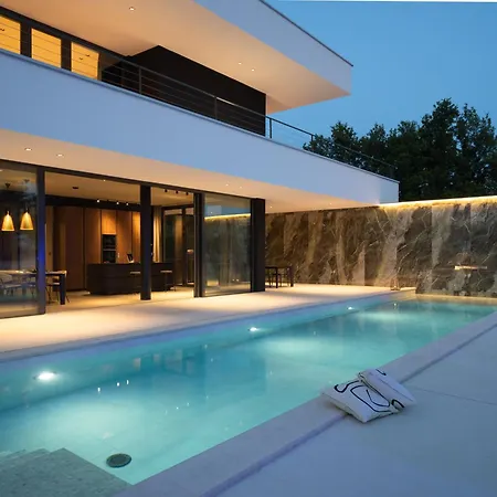 Villa She Luxury By Istrialux
